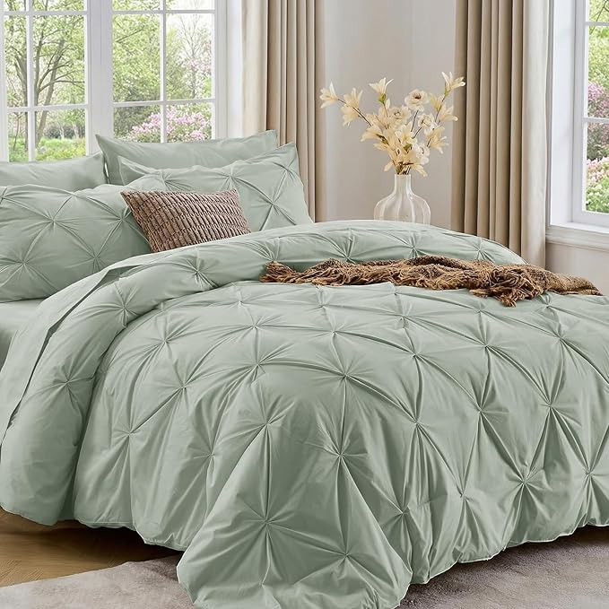 Sasttie Queen Comforter Set, 7-Piece Bed in a Bag, Pintuck Bedding Set by SASTTIE