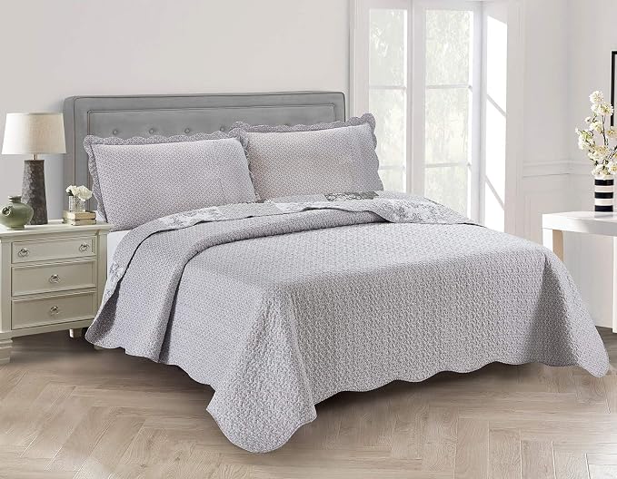 Brilliant Sunshine Grey Toile Floral Patchwork, 3-Piece Quilt Set - Image 2
