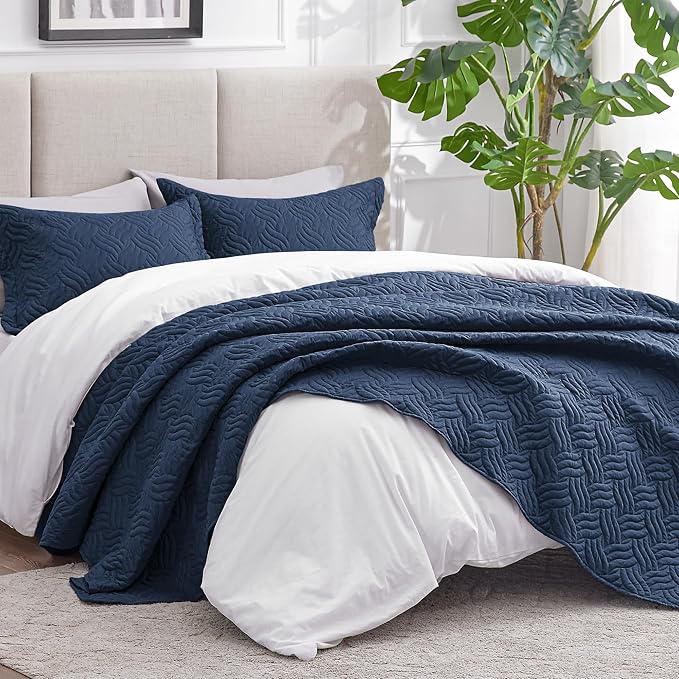 Love's cabin Quilts for Queen Bed Navy Blue Bedspreads - Image 2