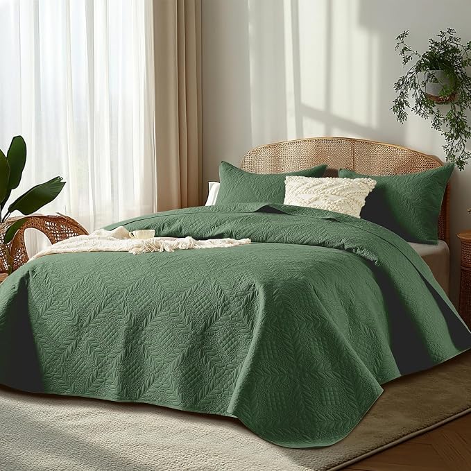 FLYMME Twin Quilt Bedding Set, Olive Green Ultra Soft Lightweight Microfiber - Image 2