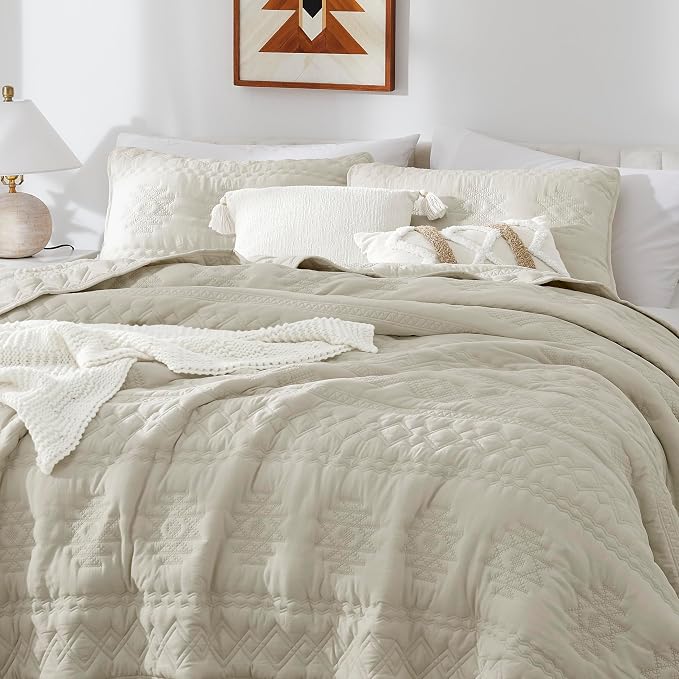 WDCOZY Beige Boho Queen Size Quilt Bedding Set - Image 3