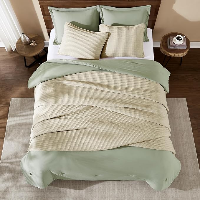 WRENSONGE Queen Quilt-3 Pieces Lightweight Bedspreads Beige Queen Size Quilt - Image 3