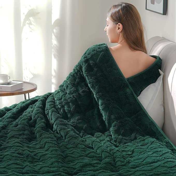 Drewin Weighted Blanket for Adults Queen Size 15 lbs, Soft Fuzzy Jacquard - Image 8