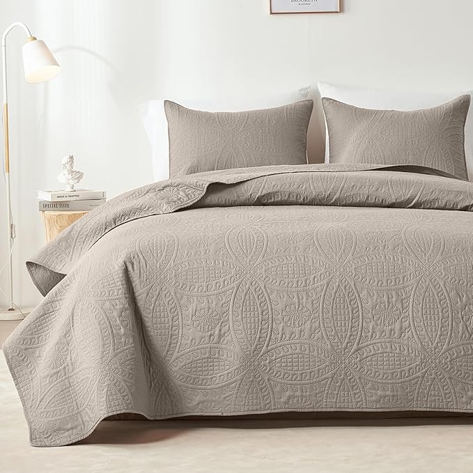 akkialla Taupe King/Cal King Quilt Set, Ultrasonic Lightweight Bedspread by akkialla