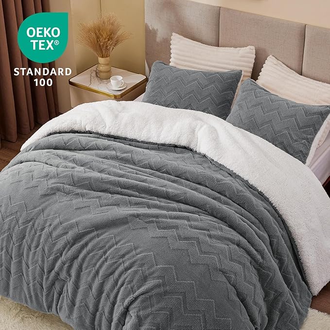 BEDELITE Fluffy Full Size Comforter Set - Image 4