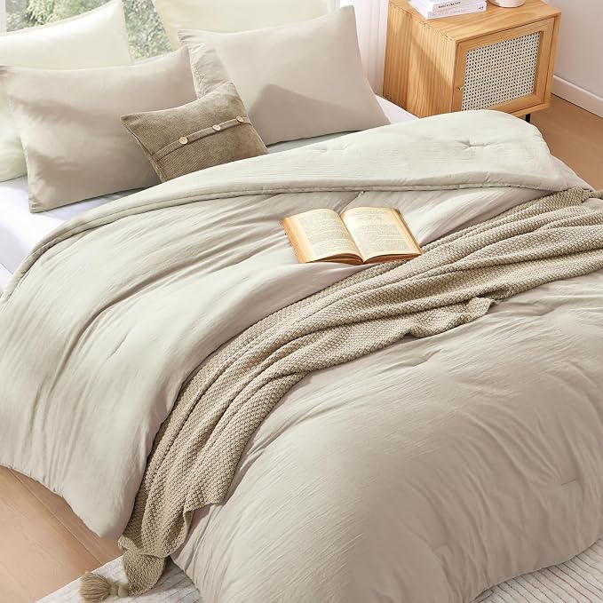 WRENSONGE Full Size Comforter Sets - Image 3