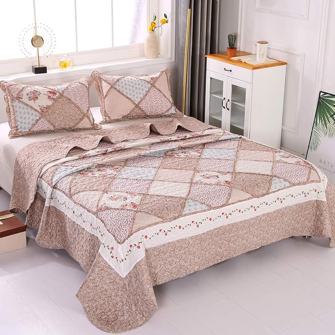 VIVILINEN Queen Size Quilt Set 3-Piece Light Pink Floral Patchwork Reversible - Image 2