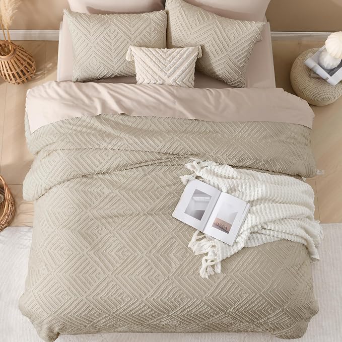 Andency Oatmeal Queen Comforter Set, Lightweight Fluffy Boho Bedding Comforter - Image 7