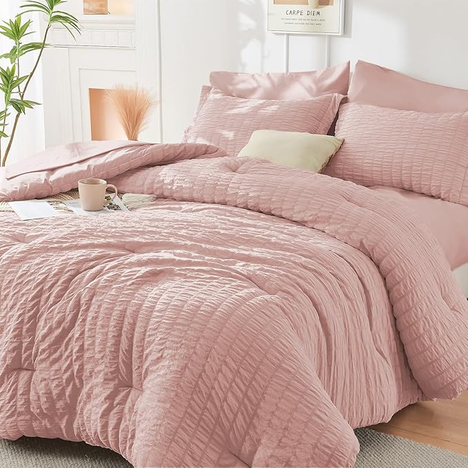 HYMOKEGE Rose Gold Queen Comforter Set Seersucker 7 Pieces, All Season Luxury by HYMOKEGE