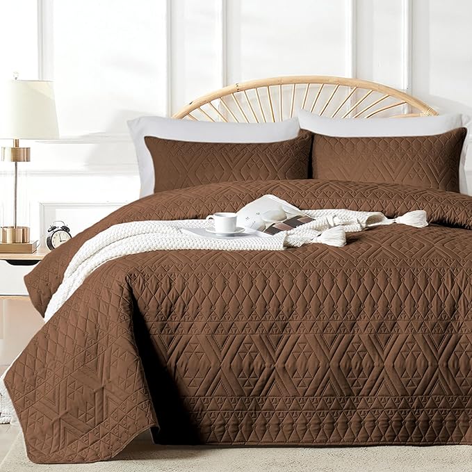 akkialla Twin Size Quilt Bedding Set, Modern Style Geoetric Pattern Coverlet Set by akkialla