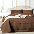 akkialla Twin Size Quilt Bedding Set, Modern Style Geoetric Pattern Coverlet Set by akkialla