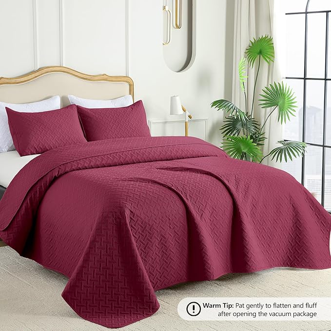 FLYMME Twin Quilt Set, Lightweight Burgundy Bedspreads, Basket Weave Pattern - Image 2