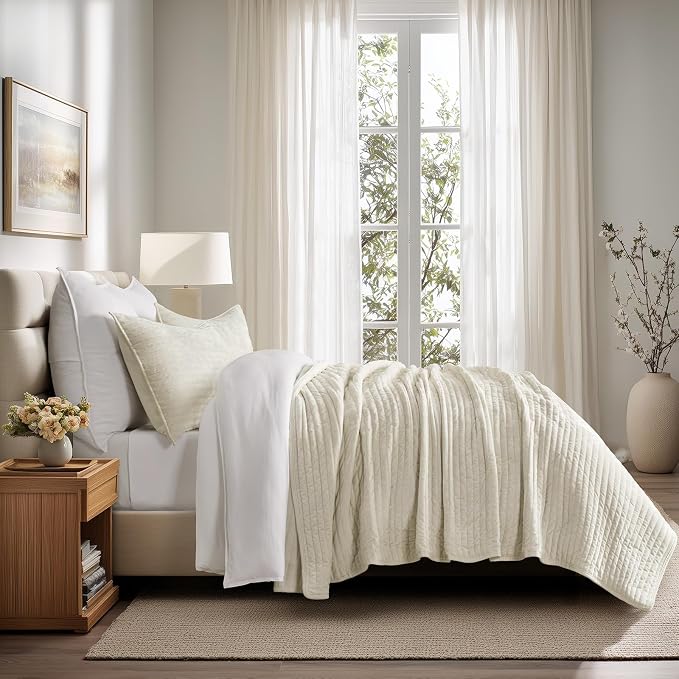 EVERGRACE Velvet Quilt Set King Size, Luxurious Soft Striped Channel Bedding Set - Image 3