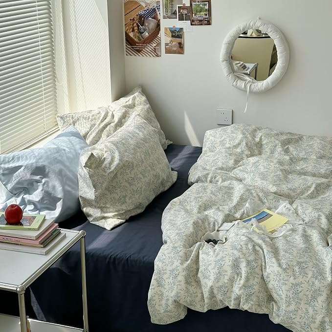 MKXI Twin Duvet Cover Set Blue White Floral Print - Image 2