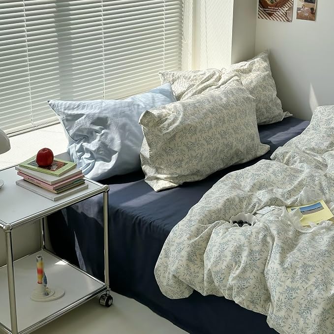 MKXI Full Duvet Cover Set Blue White Floral Print - Image 9
