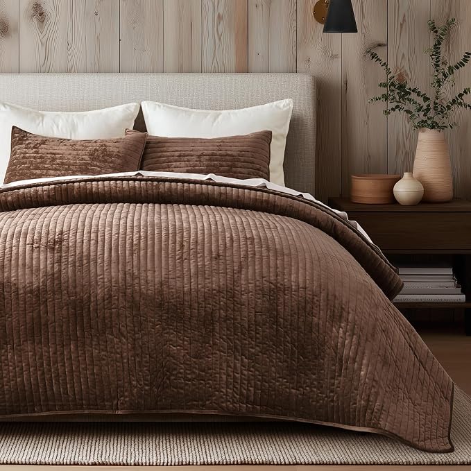 EVERGRACE Velvet Quilt Set California King 118'' x 106'', Luxurious Soft - Image 7