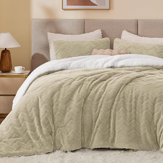 BEDELITE Fluffy King Size Comforter Set - Image 2