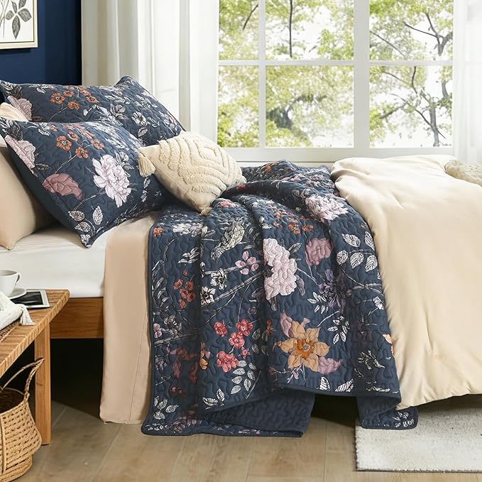 Litanika Floral Navy Blue Quilt Queen Size - Image 2