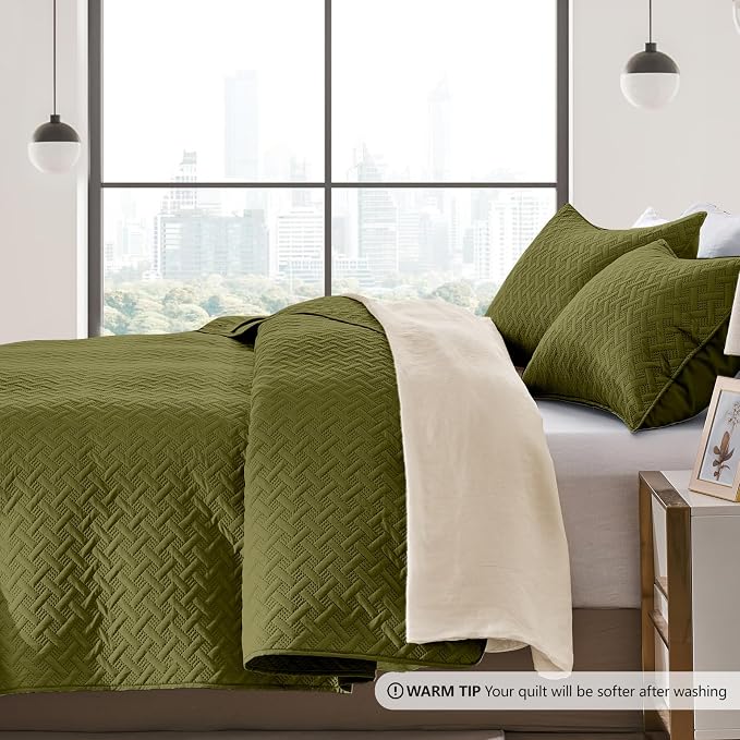 FLYMME Quilts King Size, Lightweight Olive Green Bedspreads, Basket Weave - Image 4