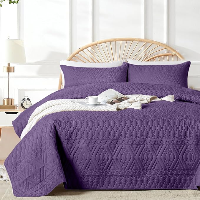akkialla King/Cal King Quilt Set, Boho Geometric Pattern, Soft All-Season by akkialla