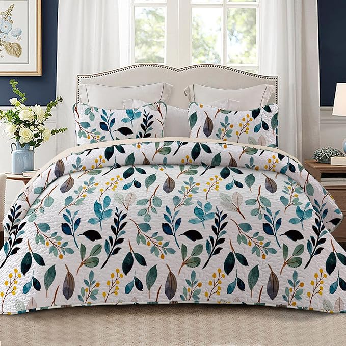 Whale Flotilla Reversible Printed Quilt King Size, Extra Soft Boho Floral Leaf by WHALEFLOTILLA