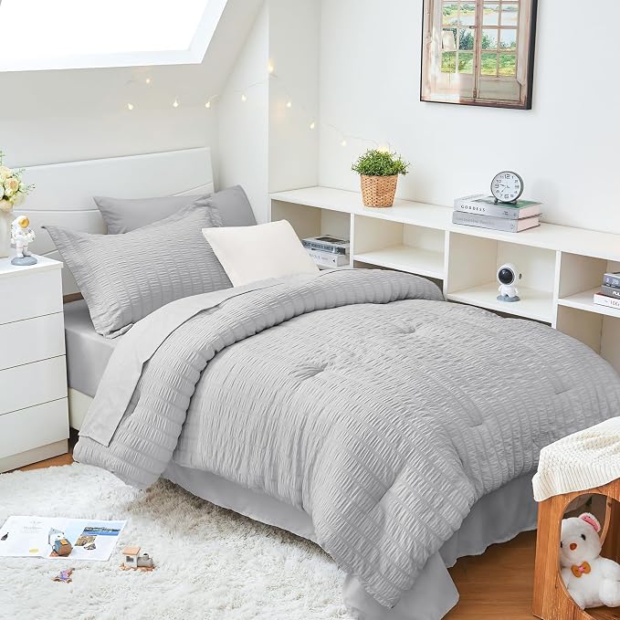 HYMOKEGE Light Grey Twin XL Comforter Set Seersucker 5 Pieces, All Season by HYMOKEGE