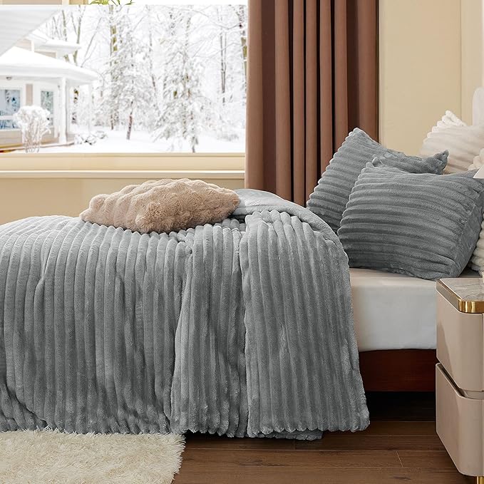 BEDELITE Fleece Queen Comforter Set -Super Soft & Warm Fluffy Light Grey Bedding - Image 4