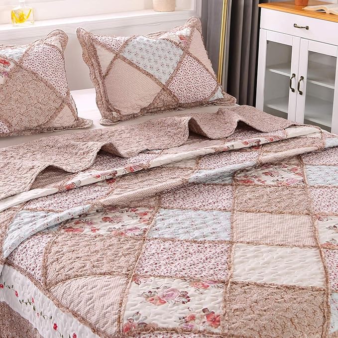 VIVILINEN Queen Size Quilt Set 3-Piece Light Pink Floral Patchwork Reversible - Image 4