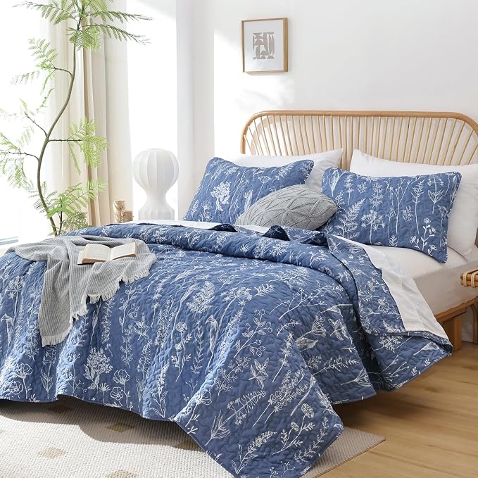 JANZAA Twin Quilt Infinity Blue Quilt Bed Spread Boho Quilt by JANZAA
