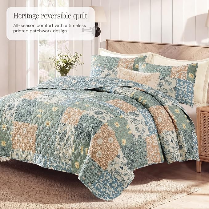 BLOOMHAVEN Quilt Set Twin Size, Patchwork Green Floral Quilt Sets, Reversible - Image 2