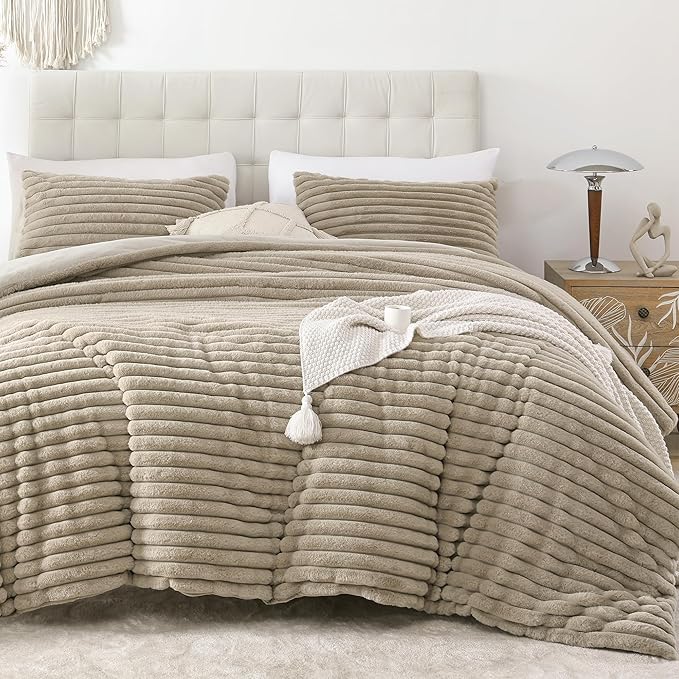Smoofy Fluffy Queen Size Comforter Set 3 Pieces by SMOOFY