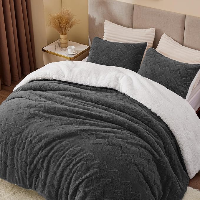 BEDELITE Fluffy Queen Comforter Set - Image 4