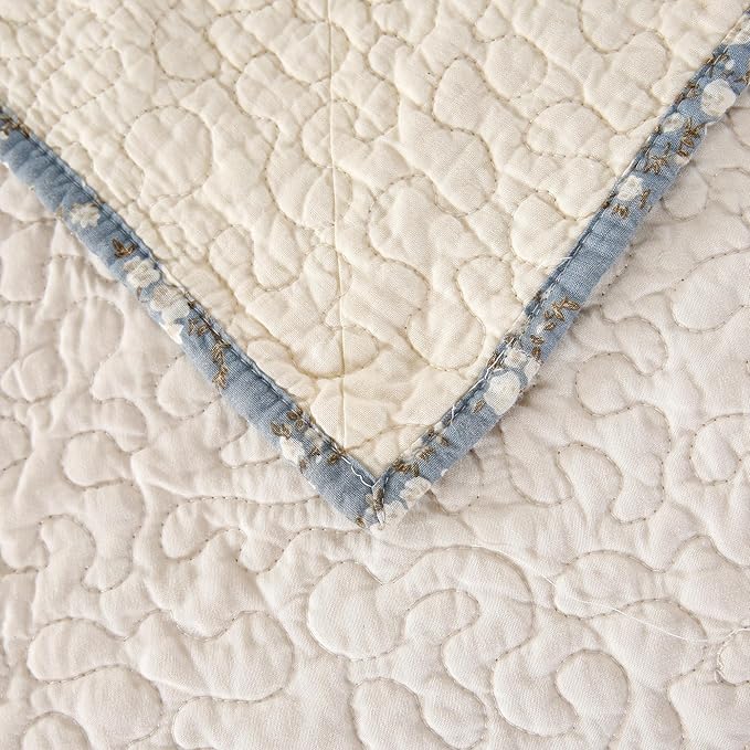 Quilt Set Blue Floral 3D Embroidery Pattern 3 PCS 100% Cotton Reversible - Image 5