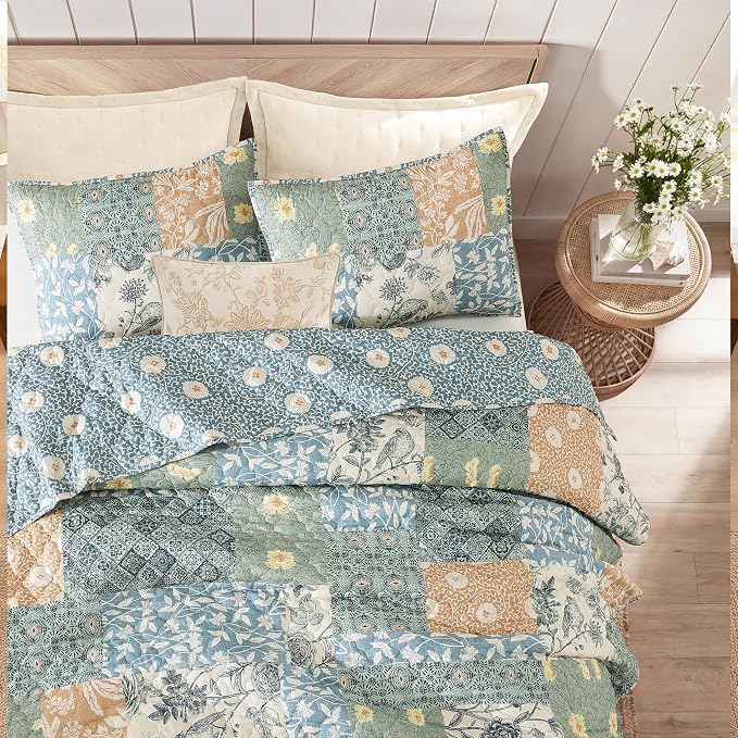 BLOOMHAVEN Quilt Set Queen Size, Patchwork Green Floral Quilt Sets, Reversible - Image 7
