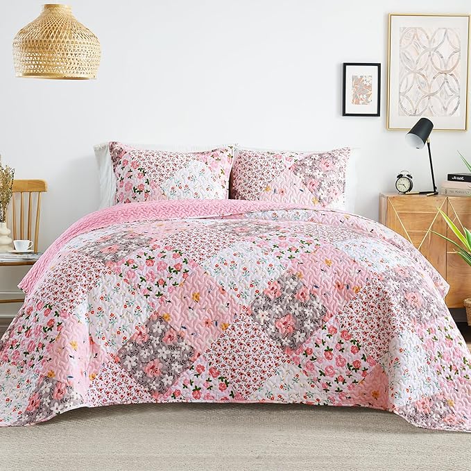 Whale Flotilla Patchwork Quilt Twin Size, Extra Soft Boho Floral Bedspreads by WHALEFLOTILLA
