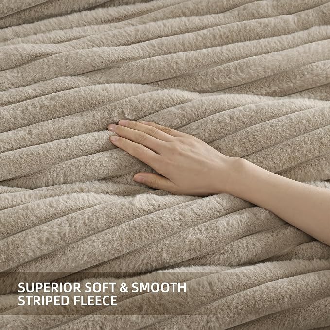 Smoofy Fluffy Full Size Comforter Sets 3 Pieces - Image 5