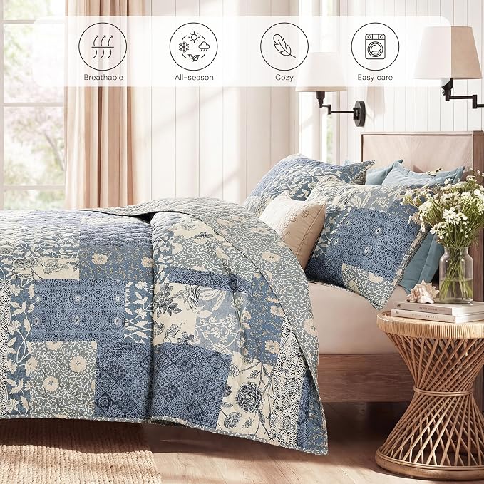 BLOOMHAVEN Quilt Set Twin Size, Patchwork Blue Floral Quilt Sets, Reversible - Image 4