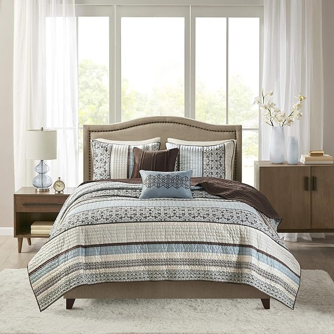 Madison Park Quilt Set Luxurious Jacquard Stripes Design - Image 3
