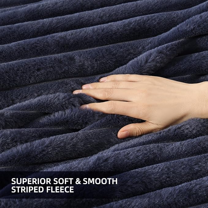 Smoofy Fluffy Queen Size Comforter Set 3 Pieces - Image 5