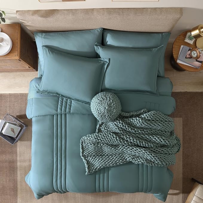 Monbix Queen Comforter Set - Image 5