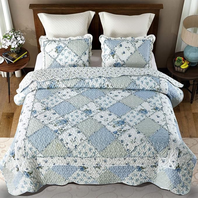 VIVILINEN Blue Floral Patchwork Quilt Set 132x120 Alaska King Size Bedding Set - Image 2