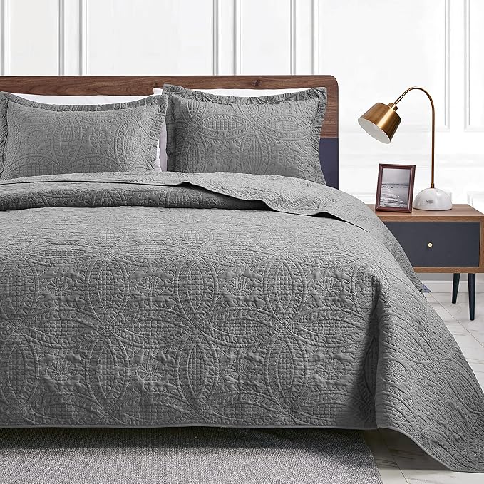Love's cabin California King Size Quilt Bedding Set Grey Bedspreads by Lovescabin