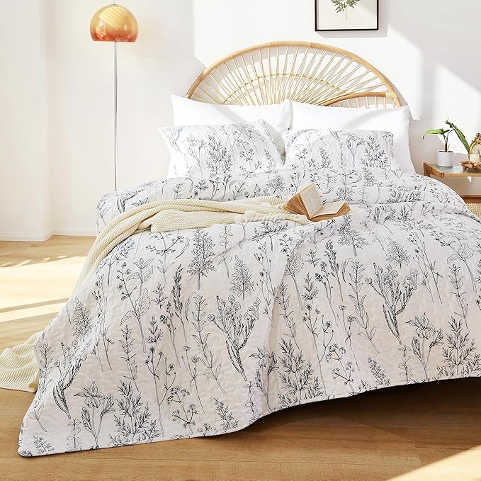 JANZAA Quilts Queen Size White Floral Bed Spread - Image 5