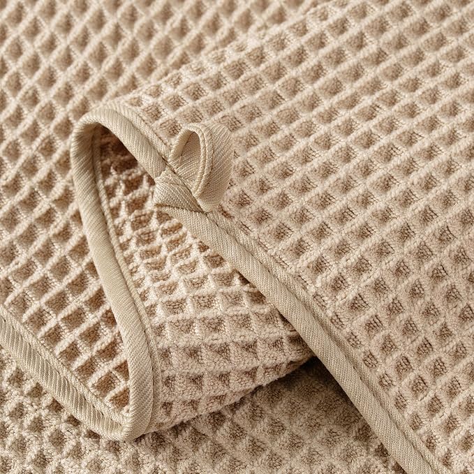 Microfiber Waffle Bath Towels, 4 Pieces, Fast Drying, Lint Free 430 GSM - Image 3