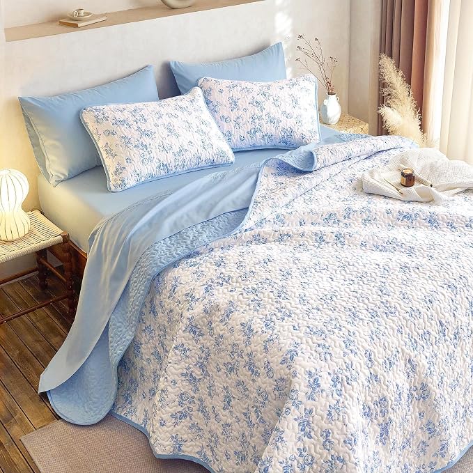 Wake In Cloud - Floral Quilt Set, Shabby Chic Coquette Cottagecore Vintage - Image 5