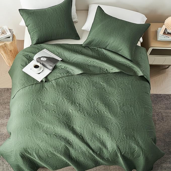 akkialla Twin Quilt Bedding Set, Olive Green Ultrasonic Quilt Set, Lightweight - Image 3