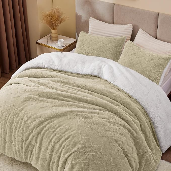 BEDELITE Fluffy King Size Comforter Set - Image 4