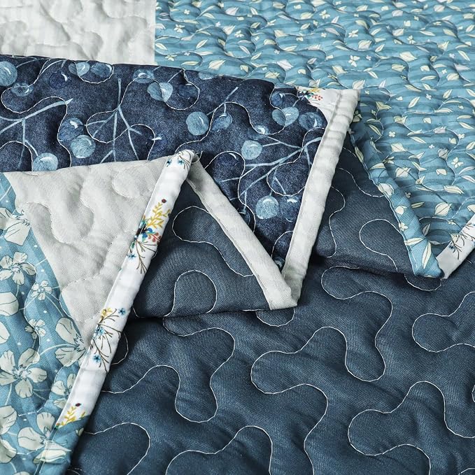 Exclusivo Mezcla 50"x 60" Quilted Throw Blanket- Microfiber Quilt Throw - Image 3
