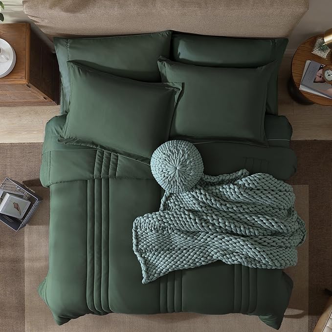 Monbix Queen Comforter Set - Image 6
