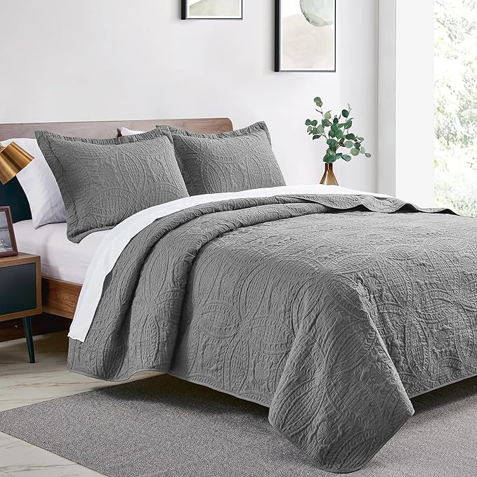 Love's cabin California King Size Quilt Bedding Set Grey Bedspreads - Image 2